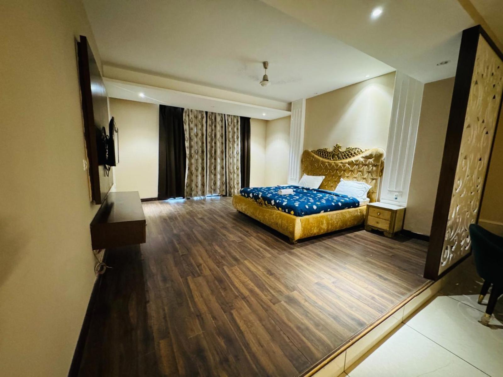 The Pearl Hotel Sirsa Kültér fotó