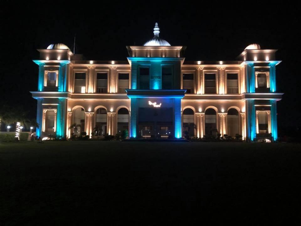 The Pearl Hotel Sirsa Kültér fotó