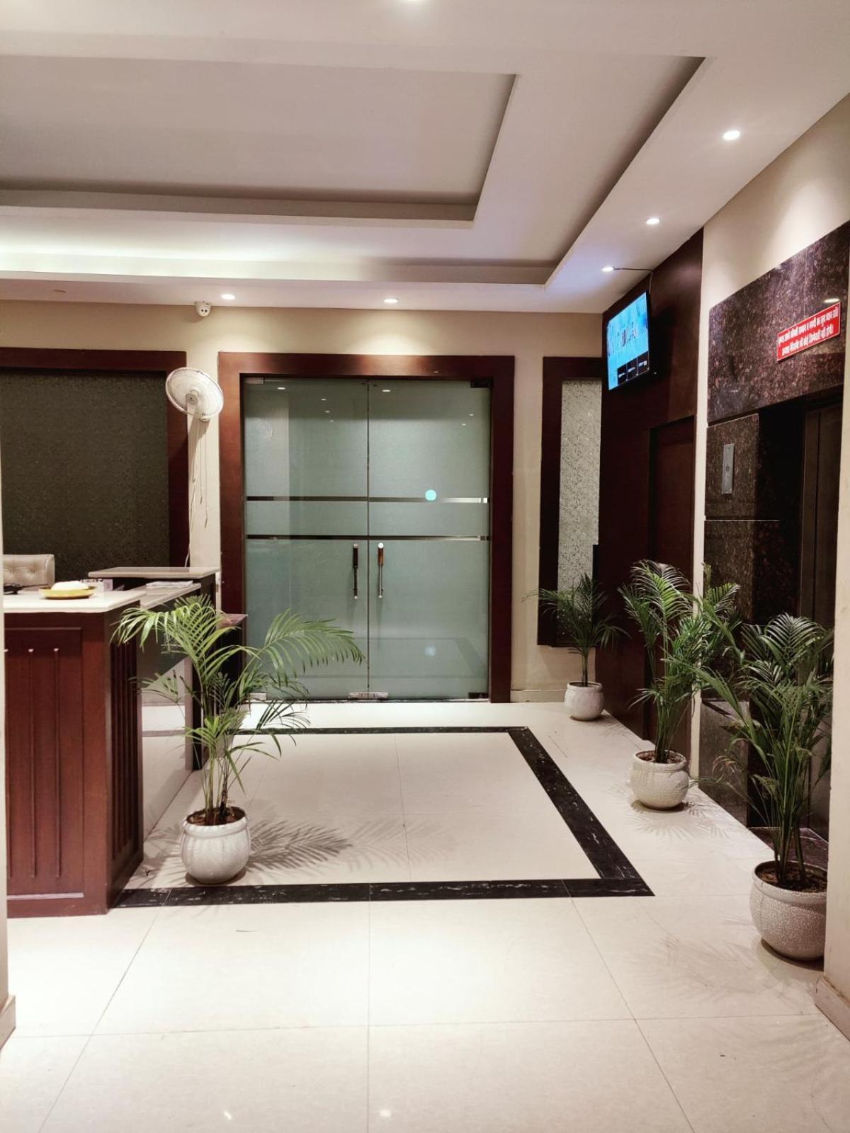 The Pearl Hotel Sirsa Kültér fotó